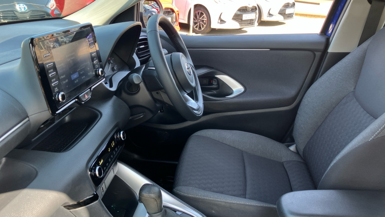 Toyota Yaris 1.5 Hybrid Icon 5dr CVT Hybrid Hatchback